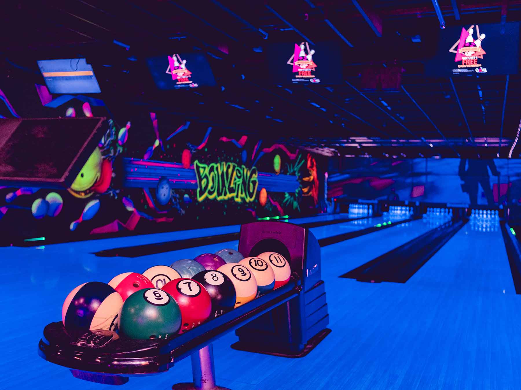 Bowling alley Mumbai, bowling games kids, bowling game activity, bowling Mumbai